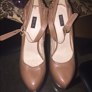 NYLA tan/ nude high heel new size 10
